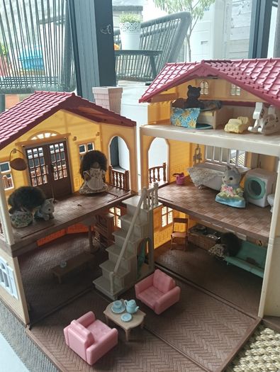 Sylvanian family cosy cottage