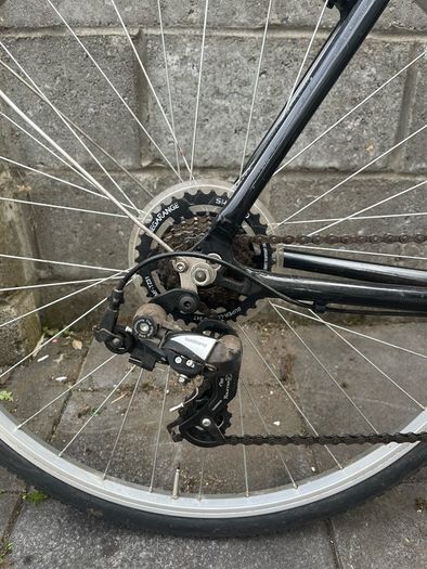 Giant hybrid bike
