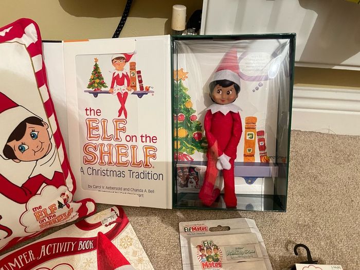 Elf on the Shelf Bumdle (some new)