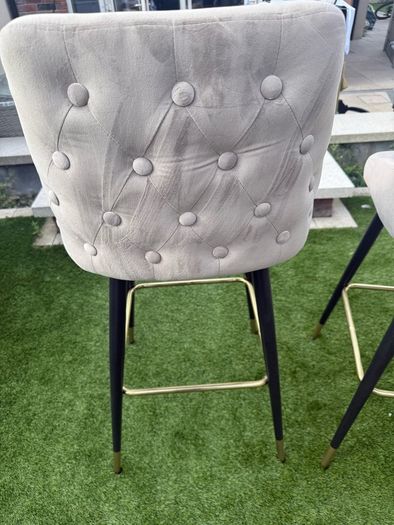 Island chairs