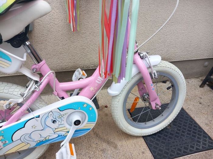Kids unicorn bike size 14 inch wheels