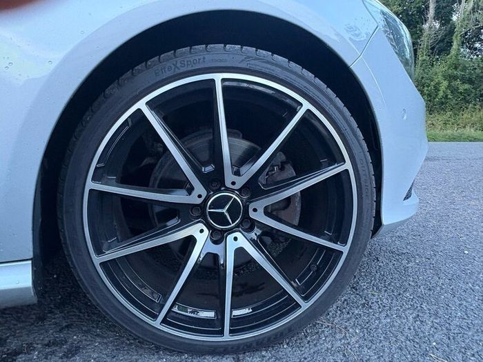 142 Mercedes Cla 220D