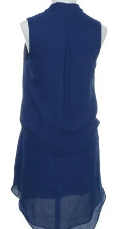 blue sleeveless dress