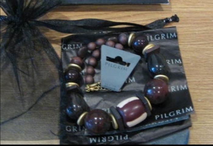 A nice gift idea ladies Pilgrim chunky costume gold plated with brown and plum precious stones