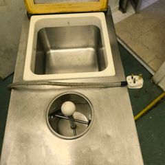 Ice cream machine