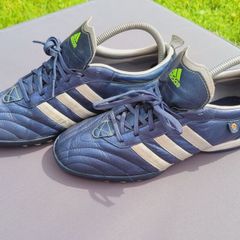 Footbal shoe