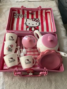 Hello Kitty Tea Party Set