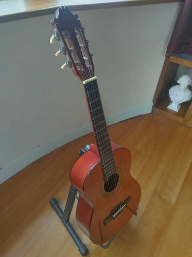 Kids' Classical Guitar. 1/2 Size. Jack and Danny Brothers