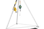 Heavy Duty Rescue Tripod Lifting Hoist 544 kg Winch, 1.25 m Adjustable Legs, 19.8 m Cable Portable Kit, 10 m Fall Protection, 1.34-2.15 m Working Height