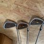 Wilson's staff X-31 irons golf clubs (RH)(P,S,5,6,4,9) Image 2