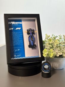 Williams F1 Frame with Carlos Sainz 1:64 Replica
