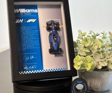 Williams F1 Frame with Carlos Sainz 1:64 Replica