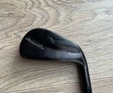 Mizuno Pro Fli-Hi 4 Iron.