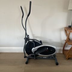 Cross trainer