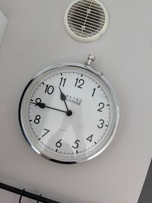 Wall clock
