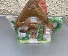 Vintage Teapot  - Cottage