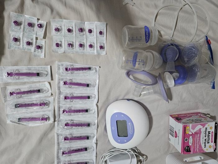 Breastfeeding & Baby Feeding Items (free items included)