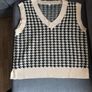 V-neck knitted sweater vest, size S Image 2