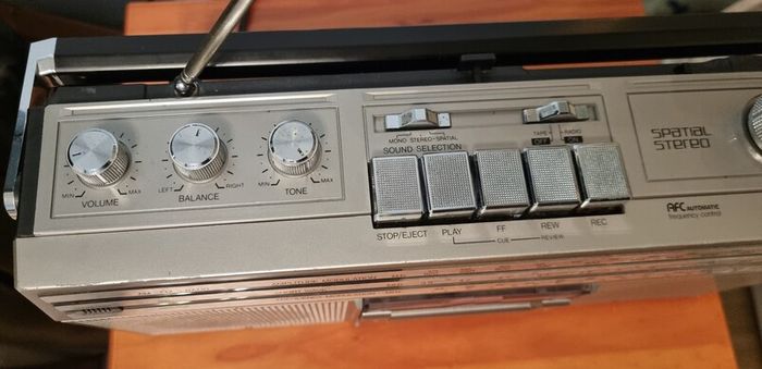 Vintage Philips D 8201 Cassette deck and Radio AM/FM/SW.