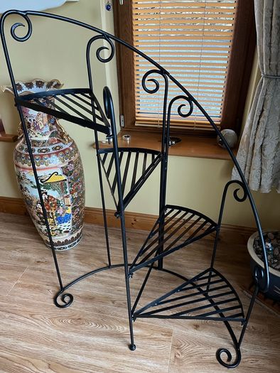 Plant Stand