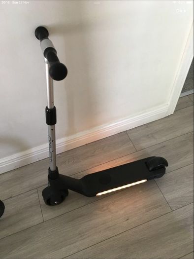 Child's electric scooter