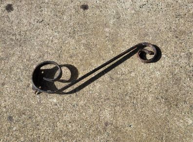2x Wrought Iron brackets for hanging baskets