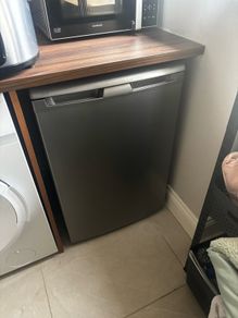 Mini Fridge / Drinks Fridge , Excellent Condition