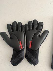 Sandico goalkeeper gloves