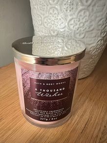 Bath & Body Works Candle A thousand Wishes (New)