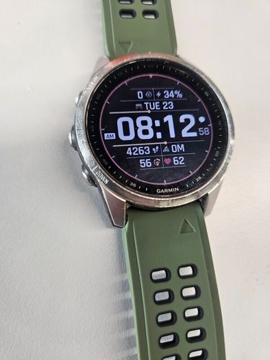 Garmin Fenix 7s with AMOLED Touchscreen and Warranty