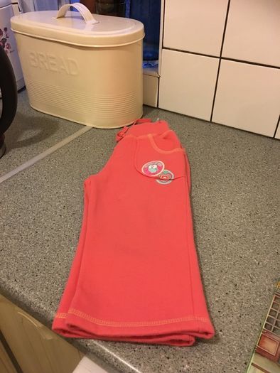 Girls new bottoms never worn 12/18 mths