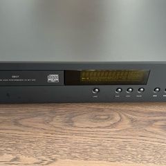 Arcam FMJ CD17 player