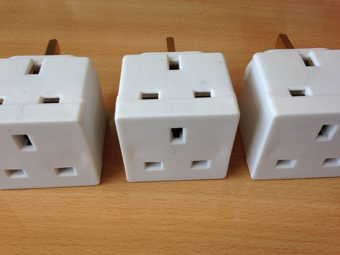 Socket Adapters 2 Plug