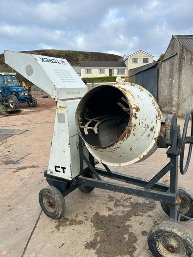 cement mixer