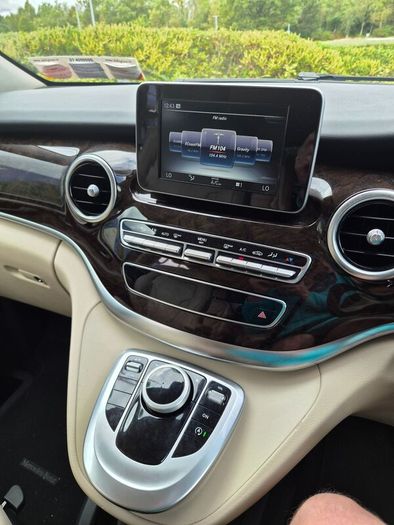 Mercedes-Benz V-Class 2016