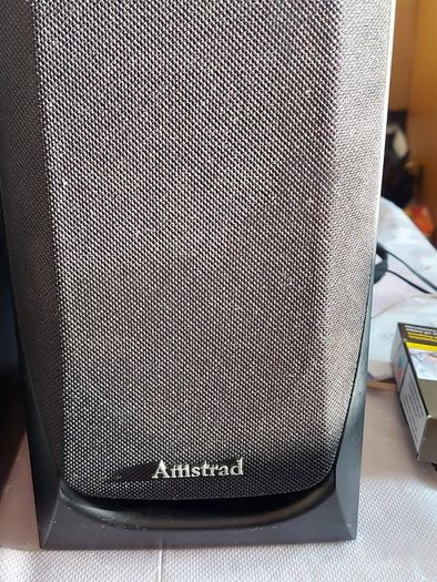 Amstrad Digital Mini HiFi Music System, Model. Micro 1000, Radio, Tape, CD and AUX, all in working order and in very good condition