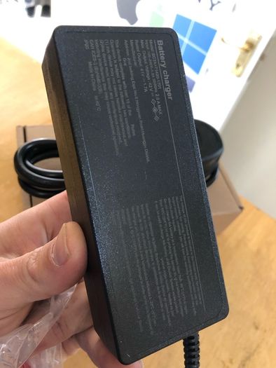 TotalTech Xiaomi Scooter Charger M365 Pro New
