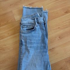 FRAME Le High Straight Leg Jeans
