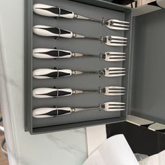 Pastry fork and server