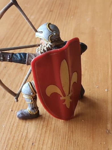 Scheich Knight Archer Kneeling Plus Berliner Zinn Figure. Both In Good Condition.  See Photos For Same.