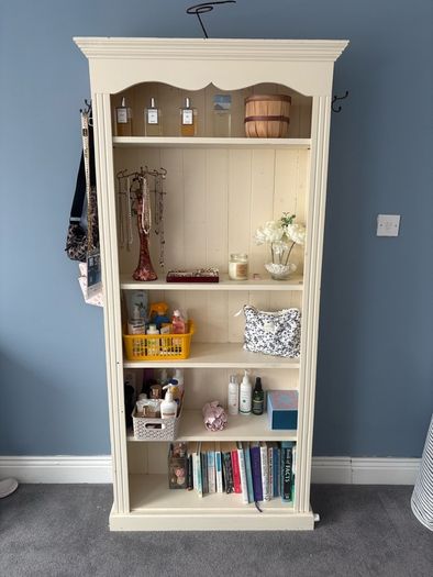 Book case