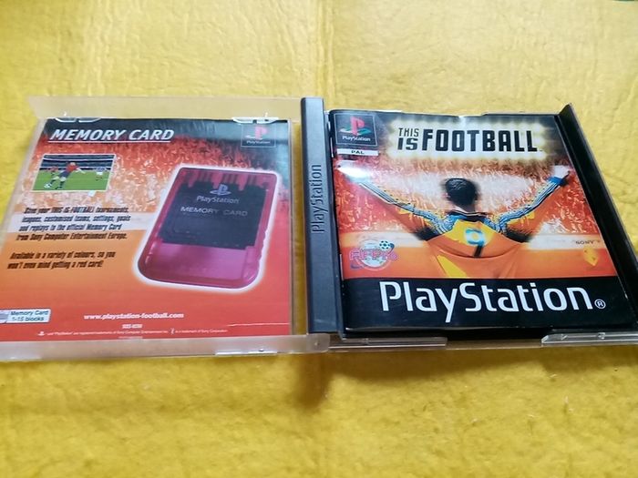 This is Football PlayStation1 Ps1 PlayStation 2 ps2 games Original