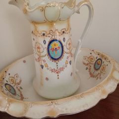 pitcher jug + wash basin