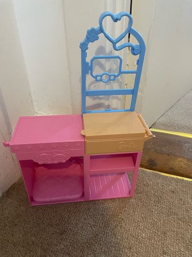 Barbie Dream House and Playsets