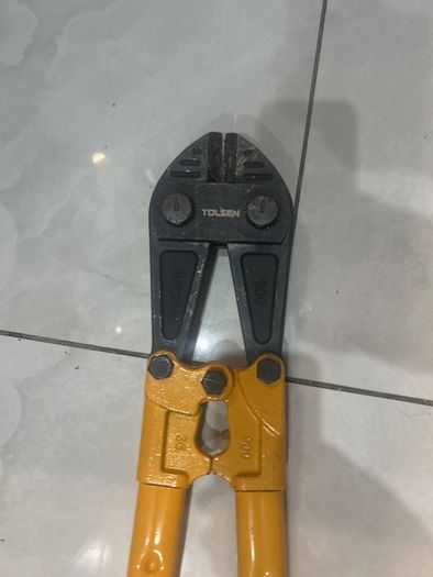 bolt snips