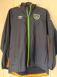 Ireland umbro football rain jacket