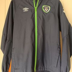 Ireland umbro football rain jacket
