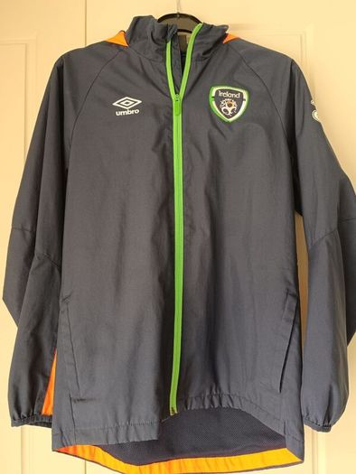 Ireland umbro football rain jacket