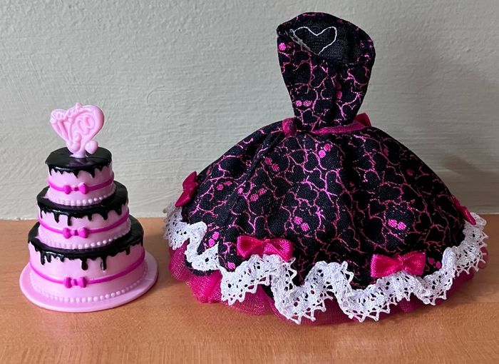 Monster High G1  Draculaura Sweet 1600 Outfit