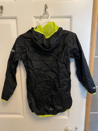 Black rain jacket 104 Regatta